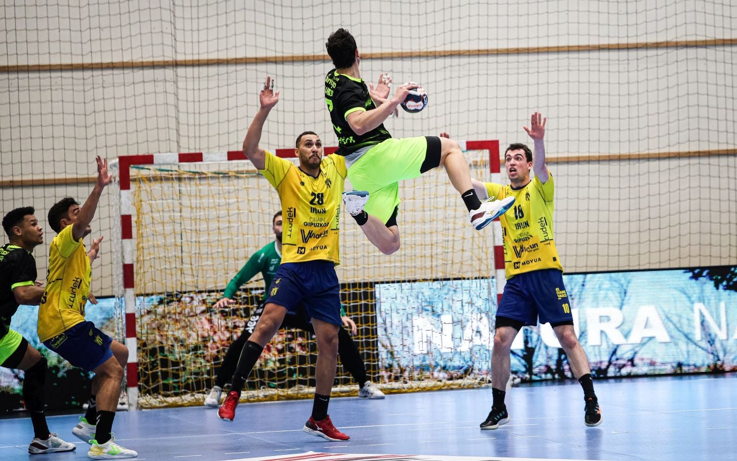 El Bidasoa Irun se impone al Sporting de Portugal