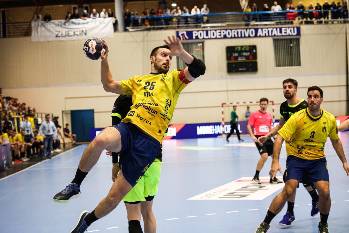 El Bidasoa Irun se impone al Sporting de Portugal