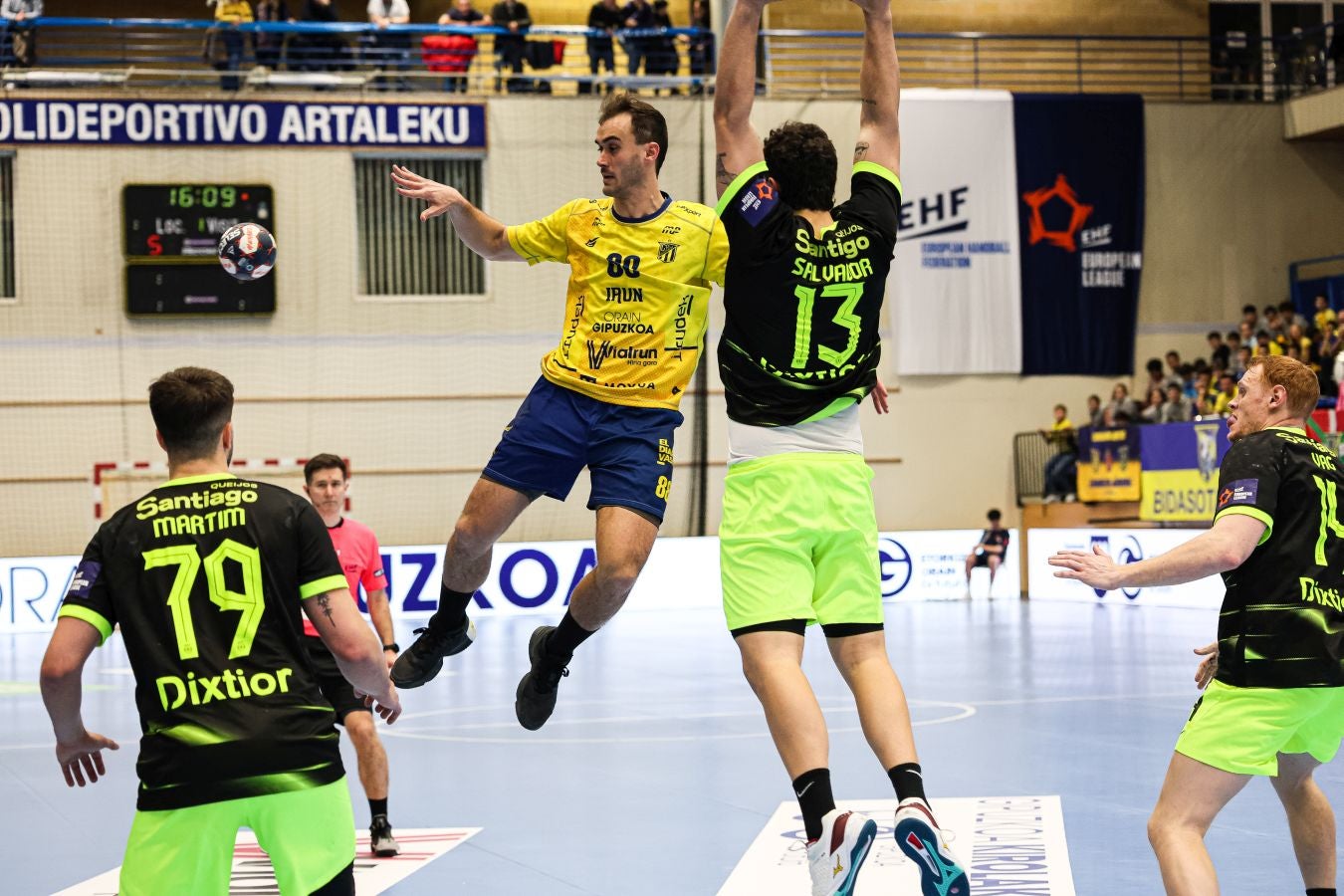 El Bidasoa Irun se impone al Sporting de Portugal