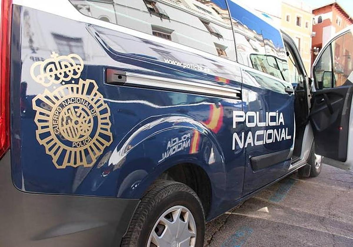 Un furgón de la Policía Nacional.