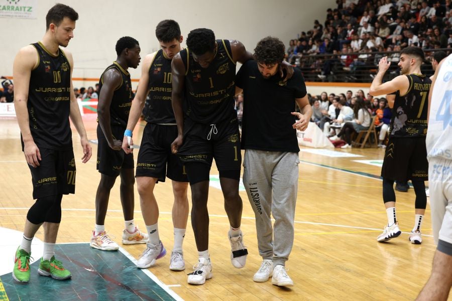 El Guuk Gipuzkoa se lleva el derbi del basket guipuzcoano