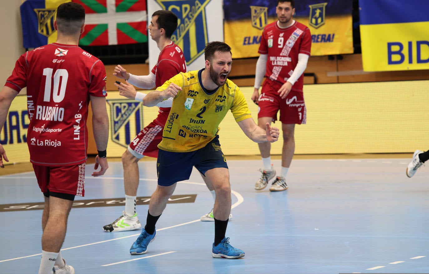 Poderosa victoria del Bidasoa ante el Logroño
