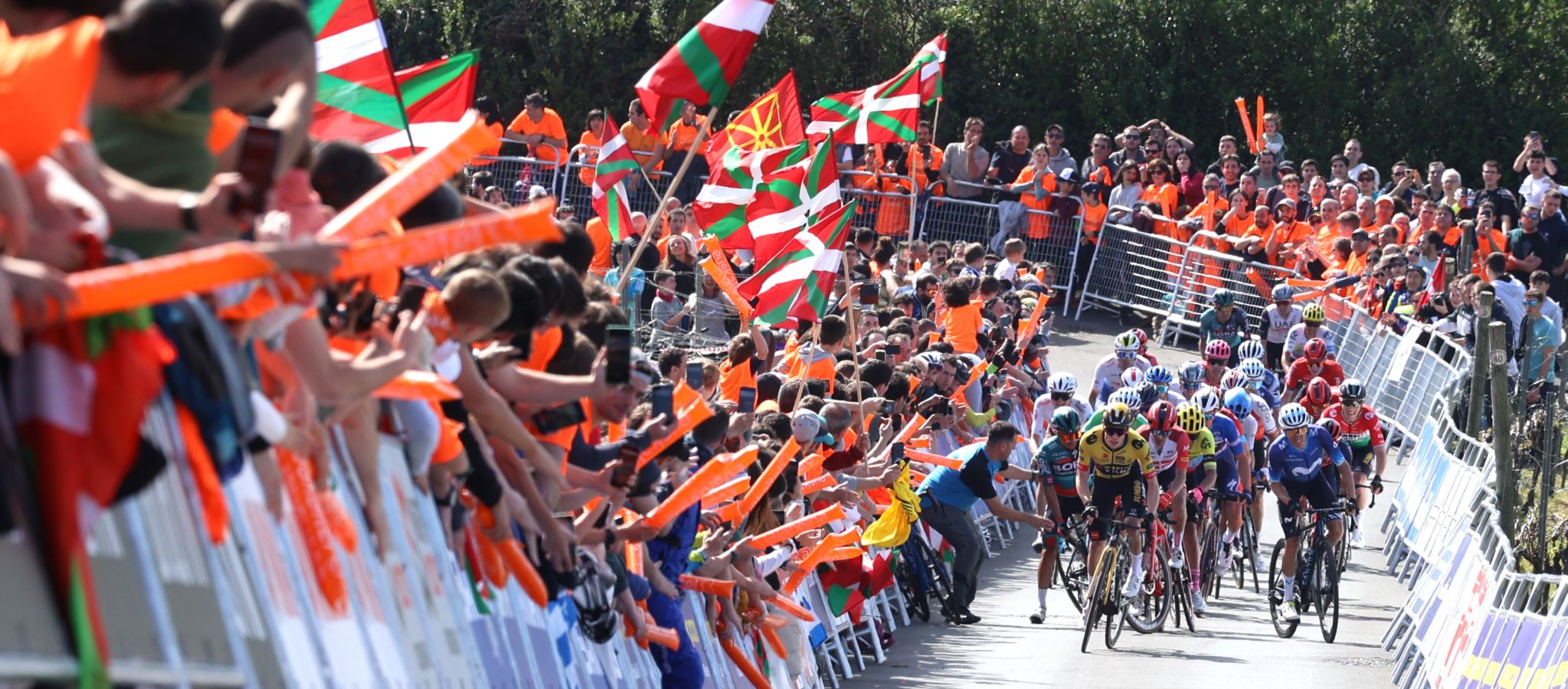 El espectáculo de la subida a Hika