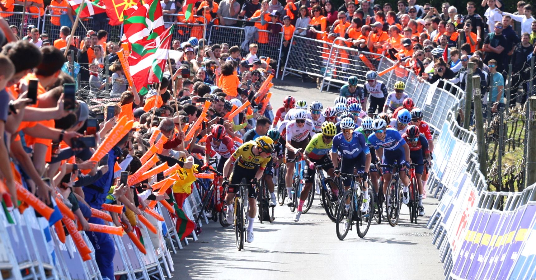 El espectáculo de la subida a Hika