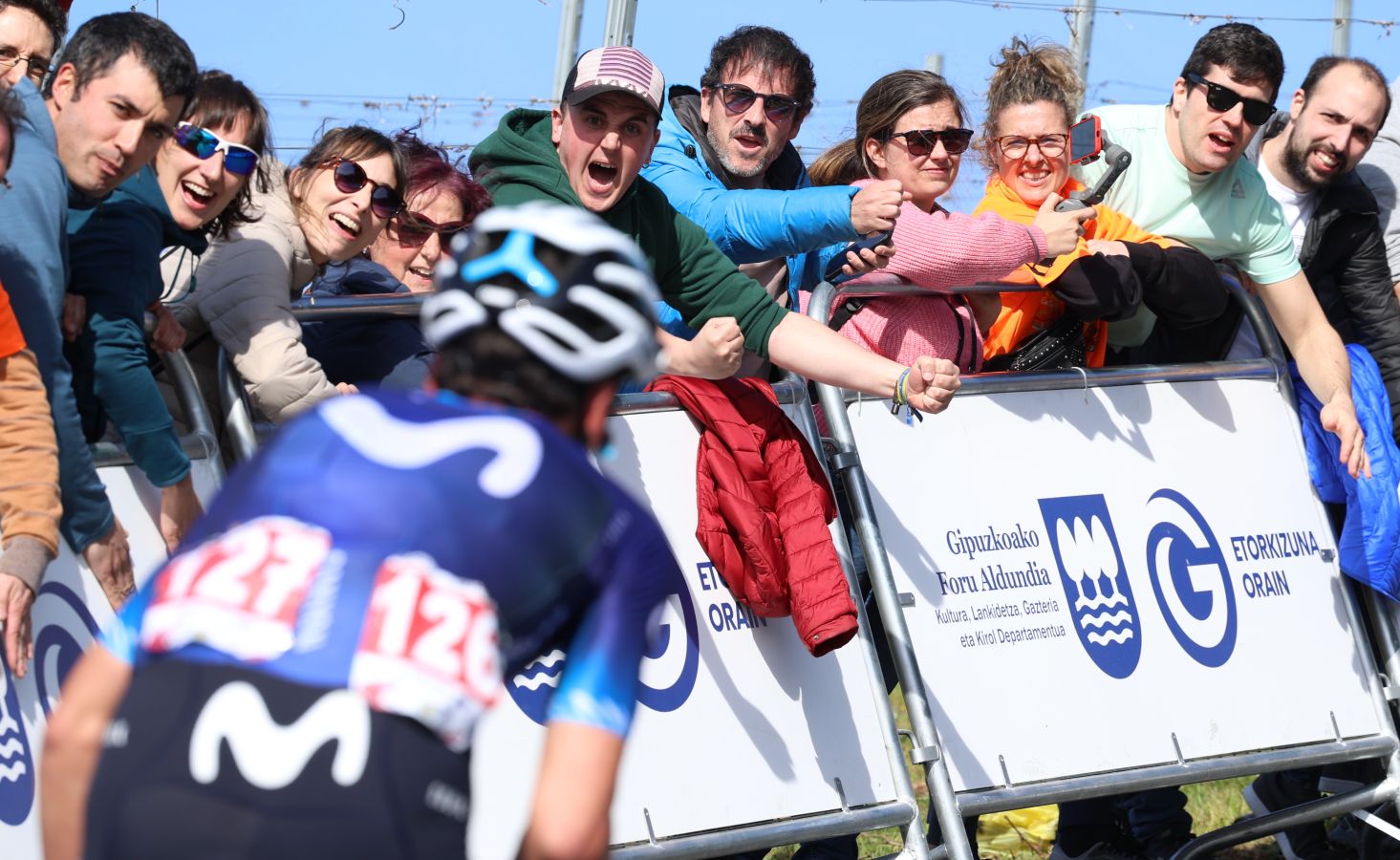 El espectáculo de la subida a Hika