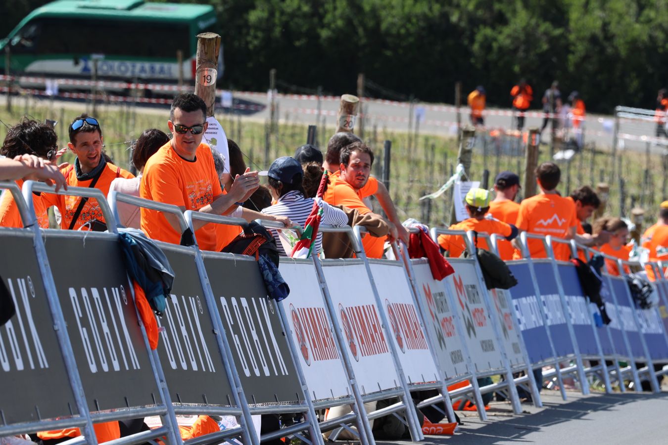 El espectáculo de la subida a Hika