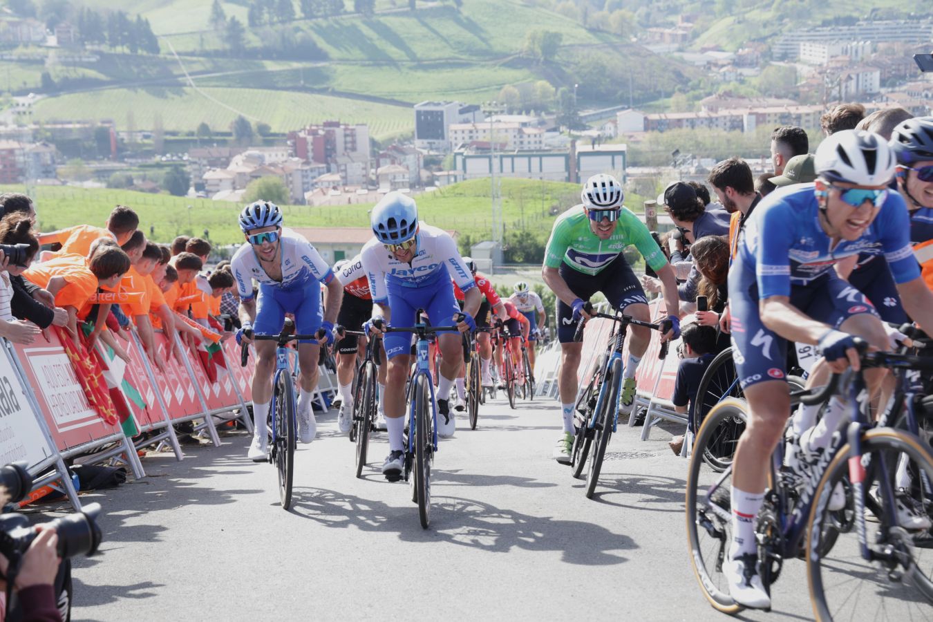 El espectáculo de la subida a Hika