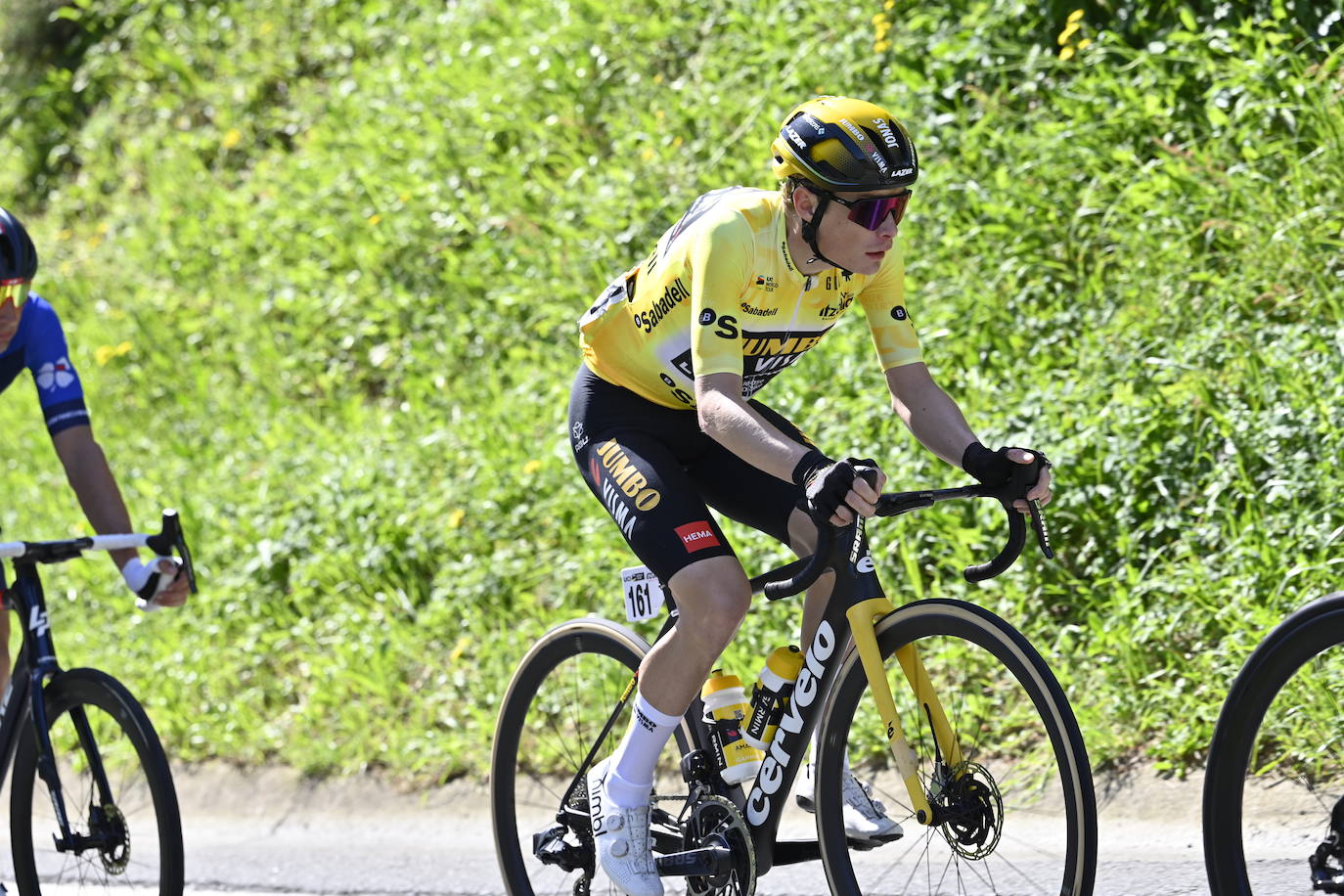 La Itzulia siente el calor de la afición