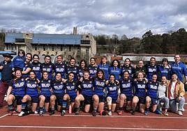 El AVK Bera Bera posa en el miniestadio de Anoeta.