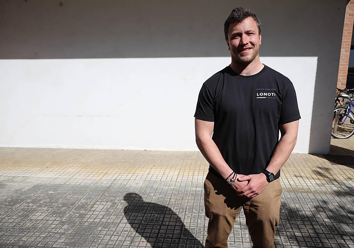 Jérémy Morin, afincado en Lazkao, es el promotor de la iniciativa que emula al programa First Dates de Cuatro.