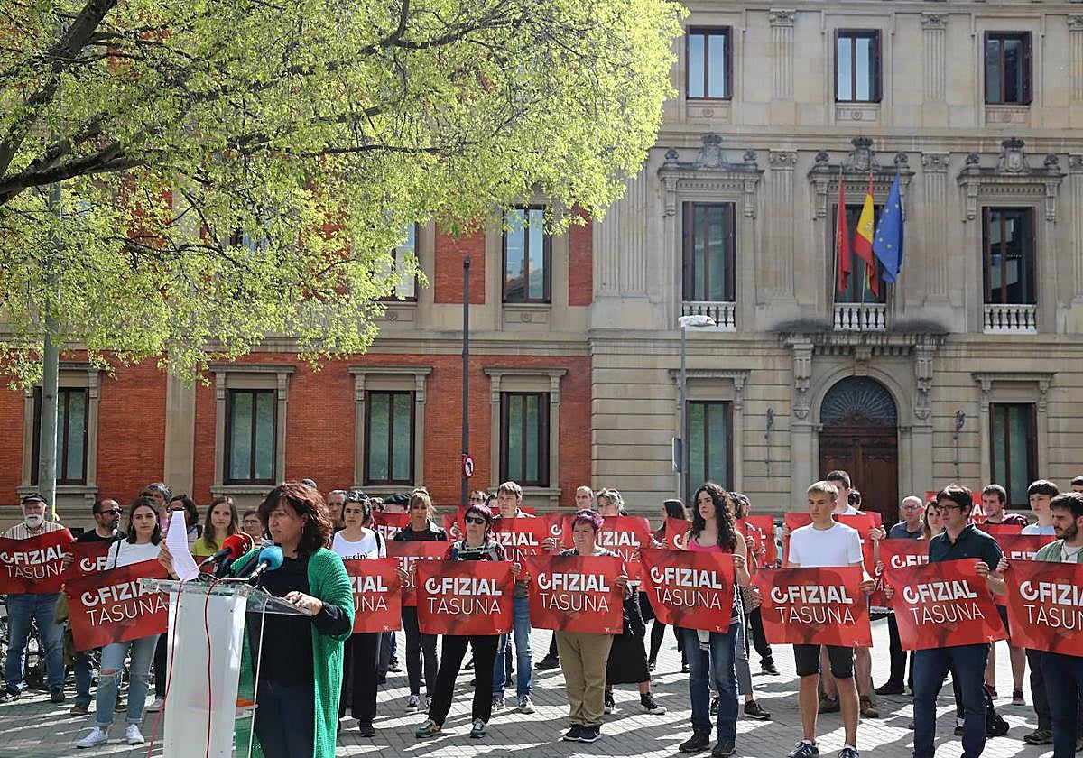 Aitortza Nafarroa osora zabalduko duen lege berria eskatu du Kontseiluak