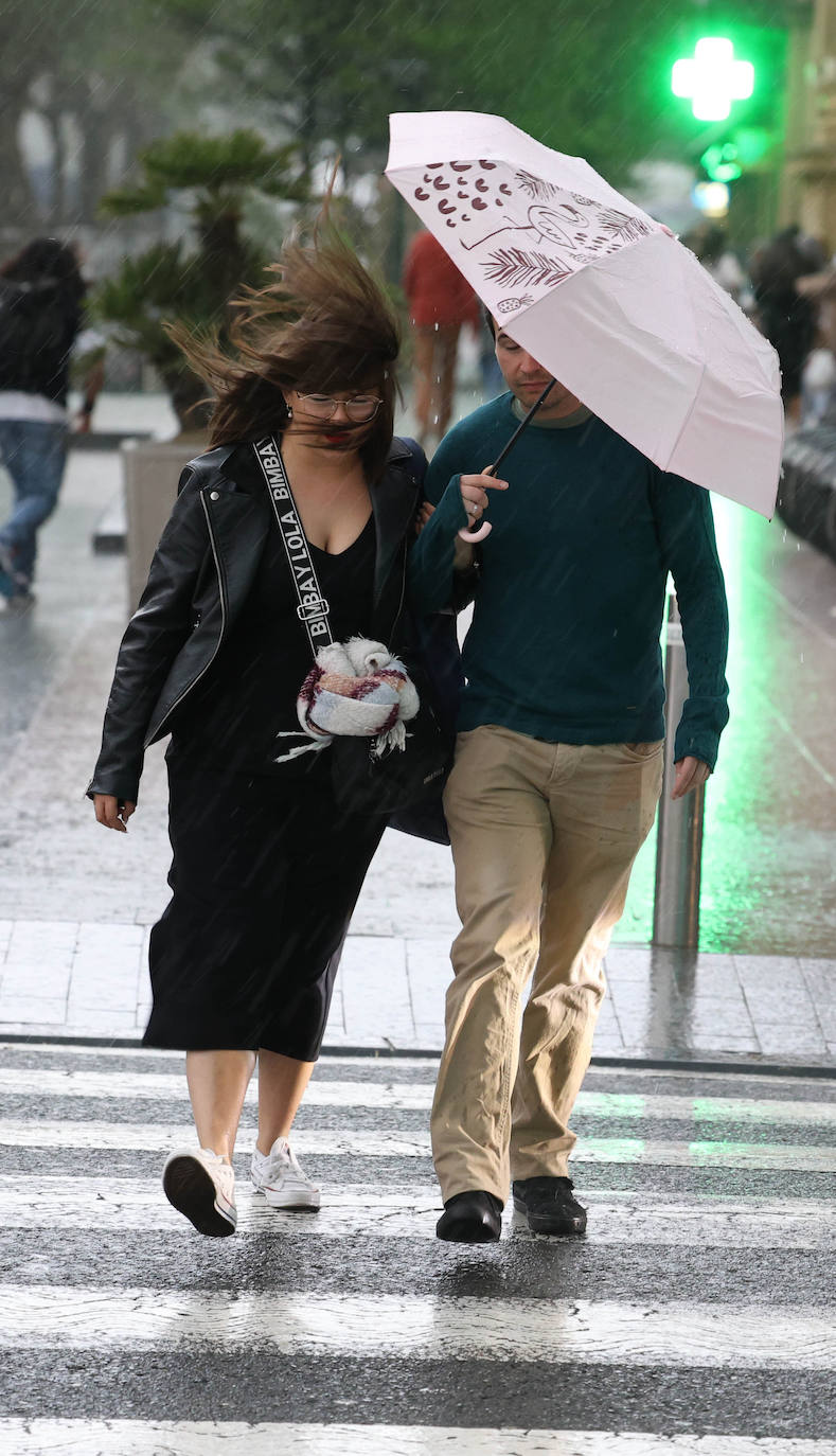 Un viernes soleado que acaba con tormentas