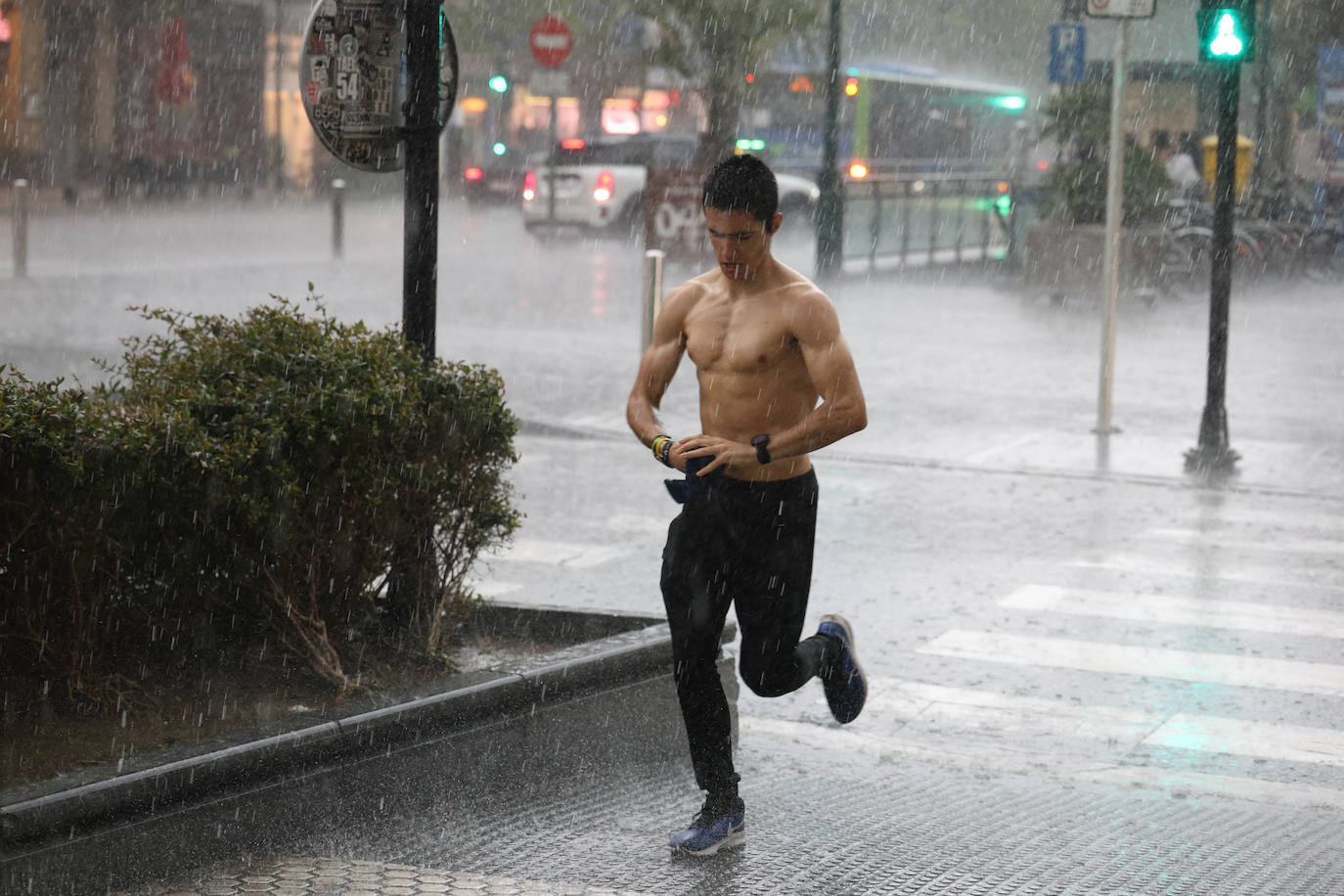 Un viernes soleado que acaba con tormentas