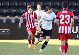 Nacho mantiene con vida al Real Unión