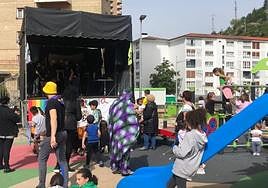 Las fiestas volverán a reunir a un buen número de vecinos en las calles del barrio.