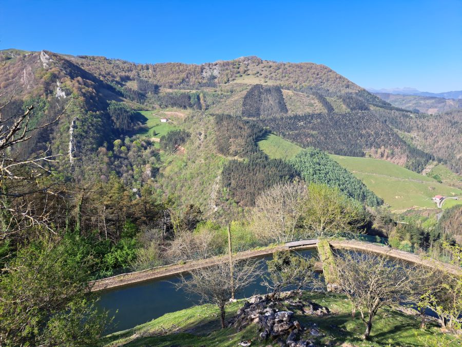 Pikuta, lejos del mundanal ruido