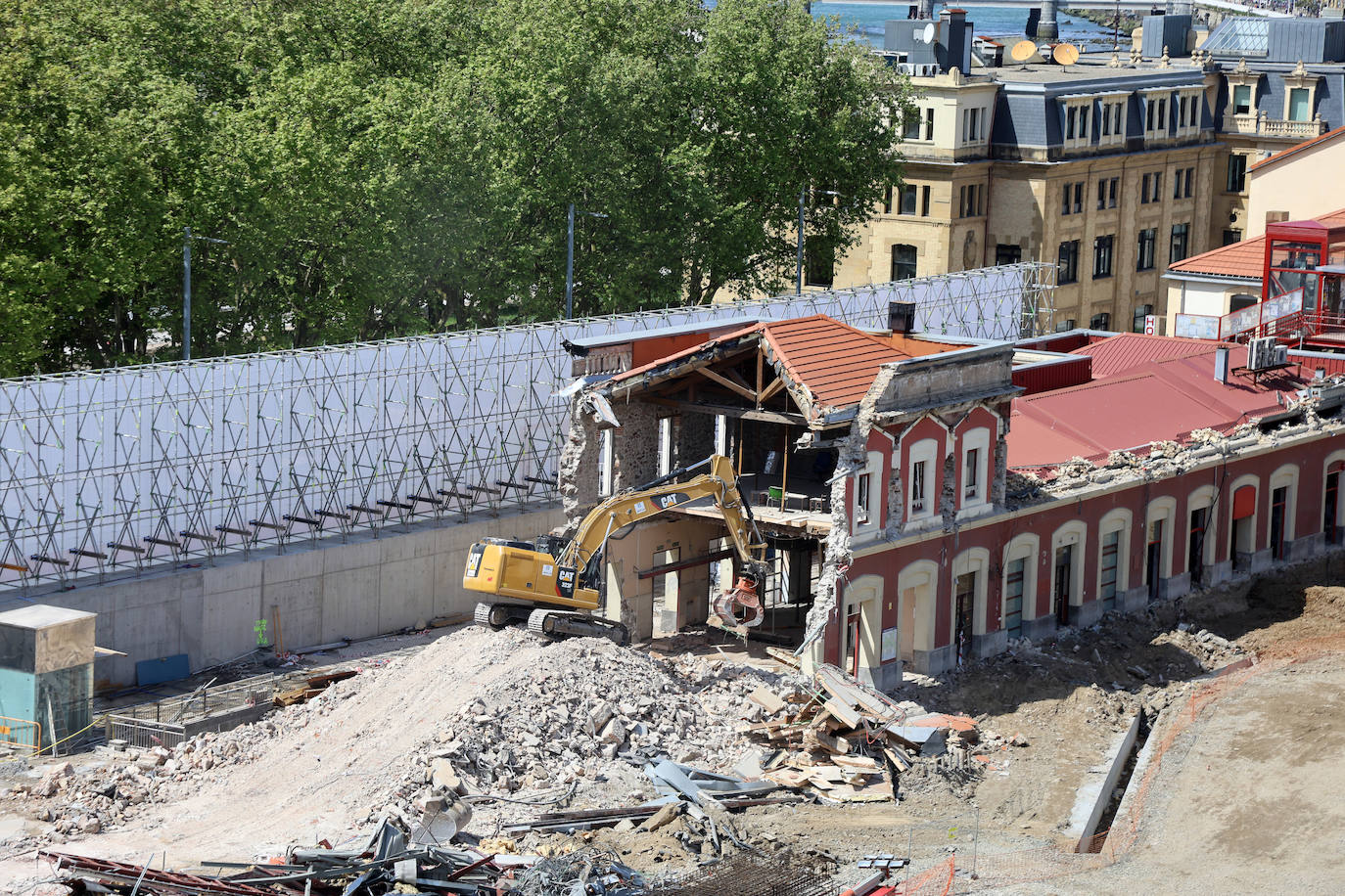 La demolición de la estación de tren de San Sebastián