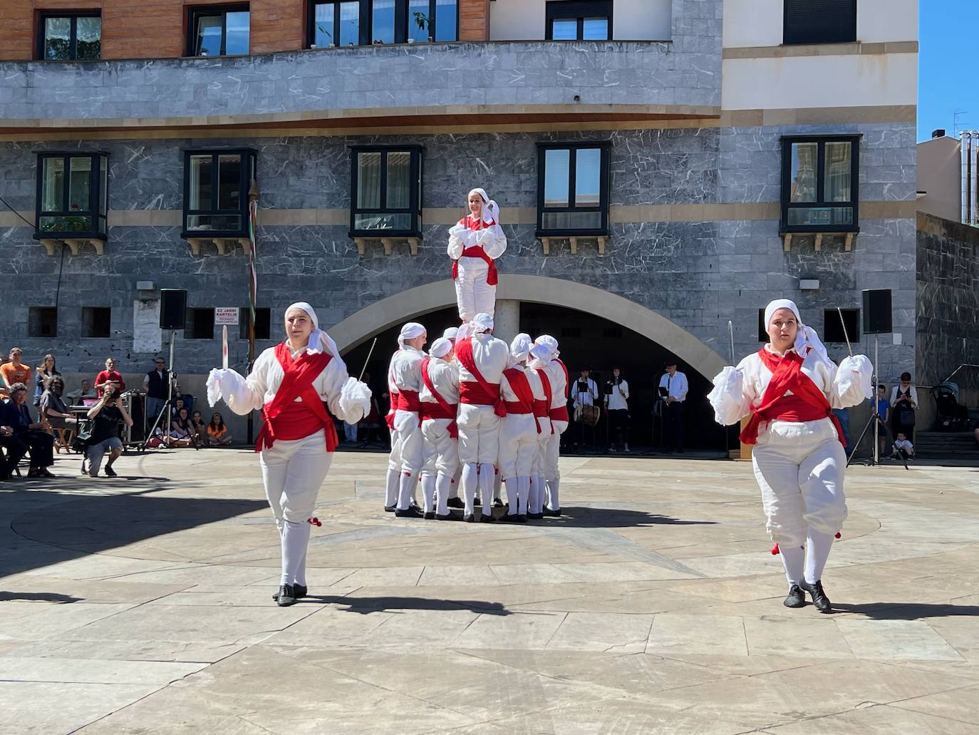 Día grande en Legazpi