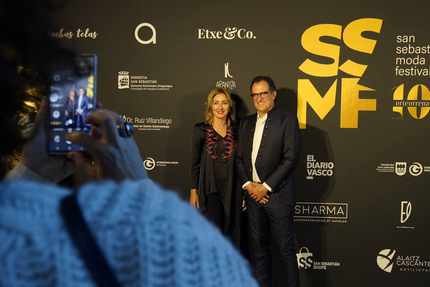 Diez estrellas deslumbran en Balenciaga