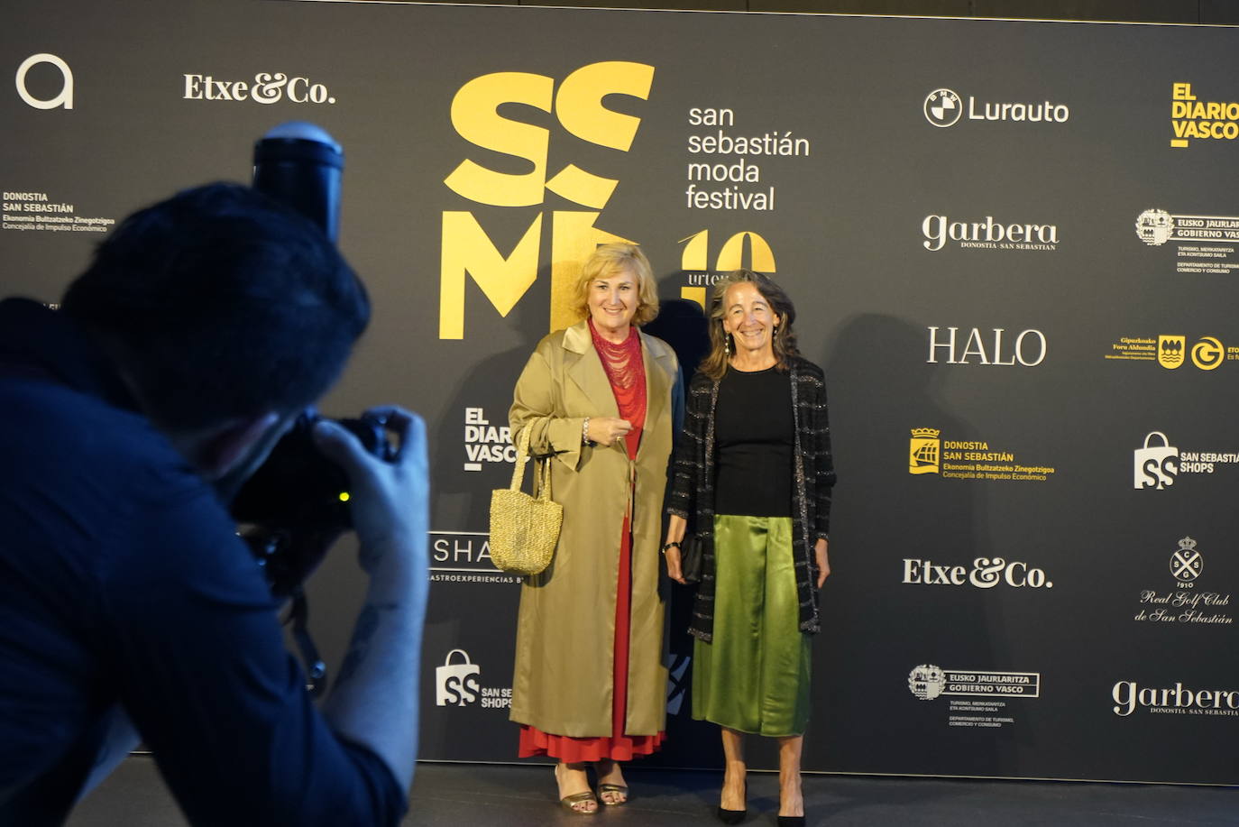 Diez estrellas deslumbran en Balenciaga