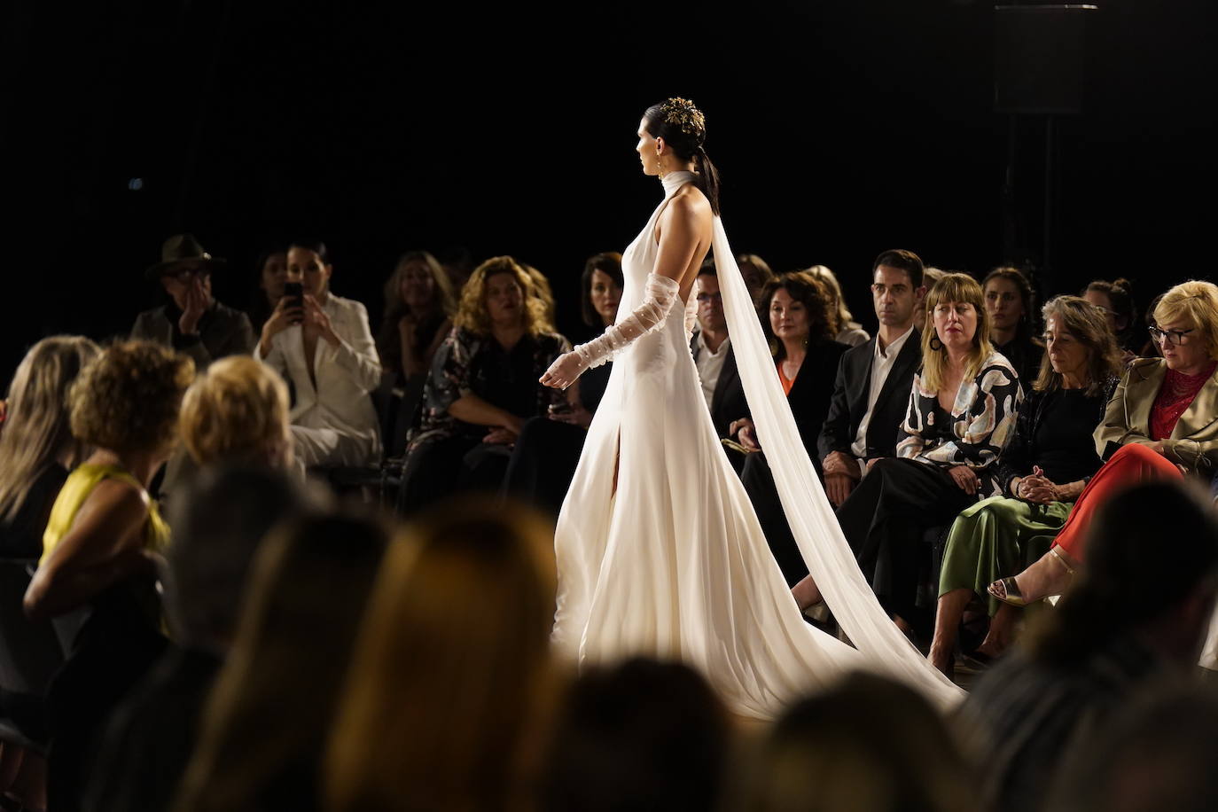 Diez estrellas deslumbran en Balenciaga