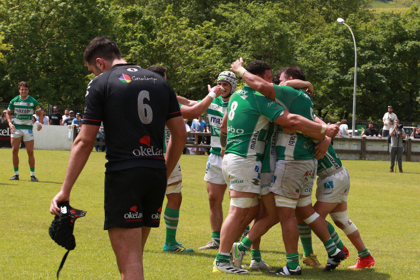 El Zarautz se queda a un paso del sueño del ascenso