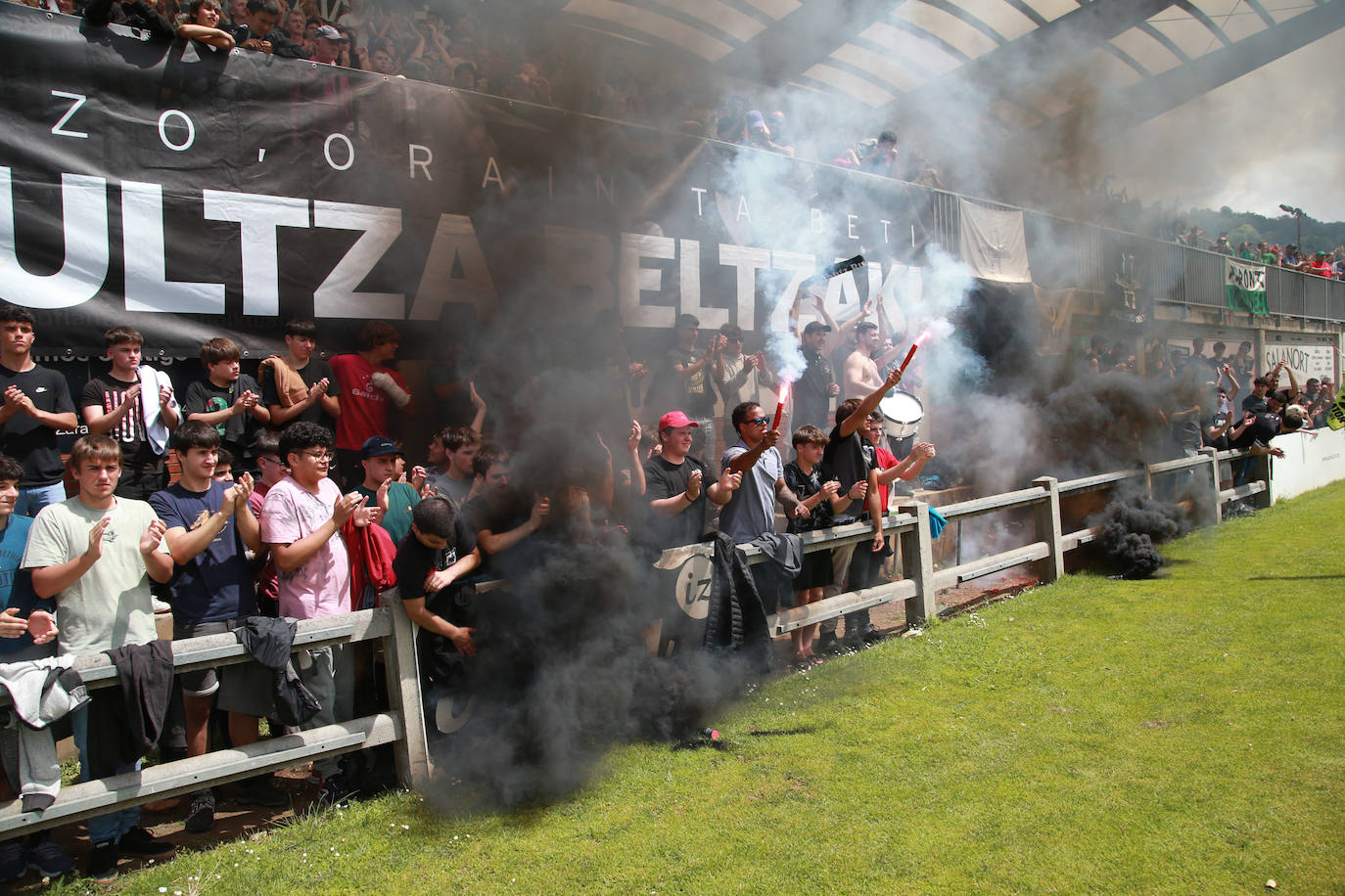 El Zarautz se queda a un paso del sueño del ascenso