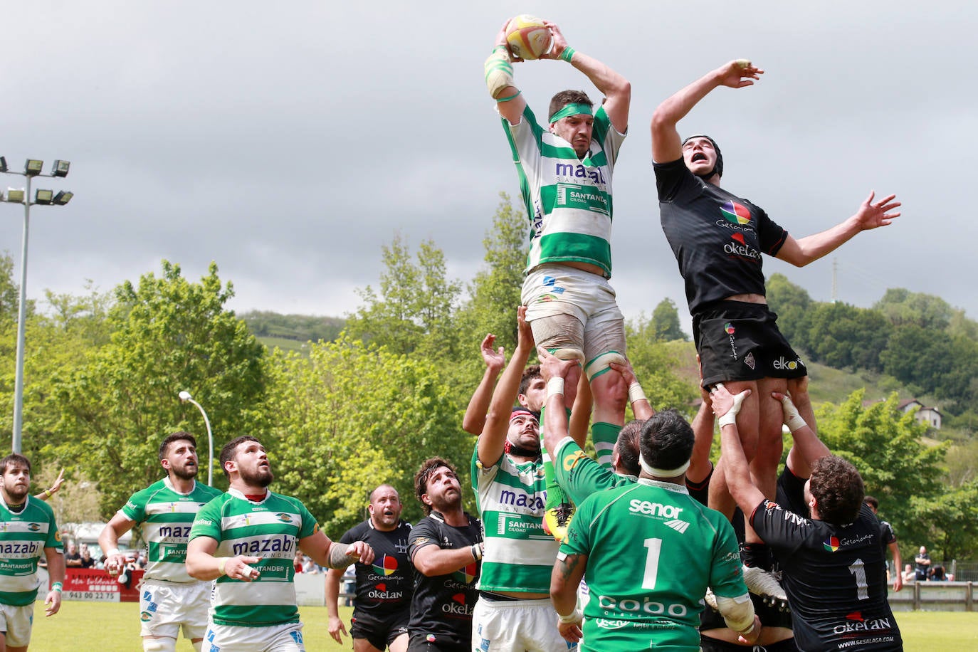 El Zarautz se queda a un paso del sueño del ascenso