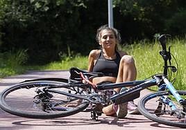 Sara Alonso, con una bicicleta de mountain bike. La donostiarra empezará a competir en carretera.
