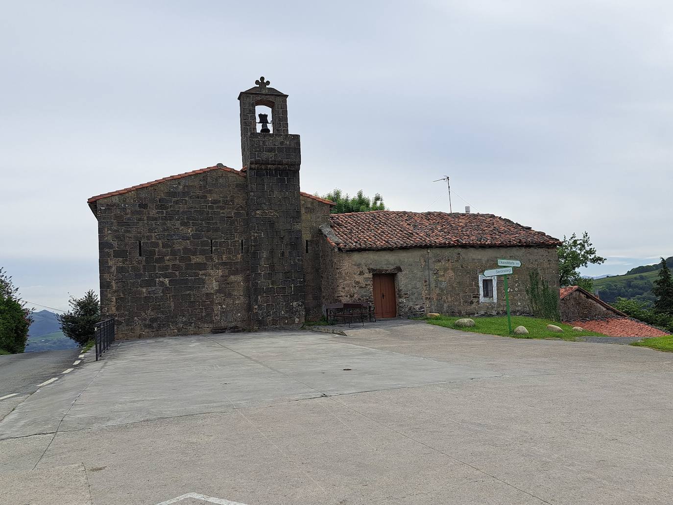 Indamendi, preciosa balconada de Pagoeta