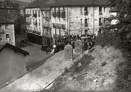 La iglesia de Amara, bajo la advocación de Santiago Apóstol, fue bendecida el 25 de julio de 1961.
