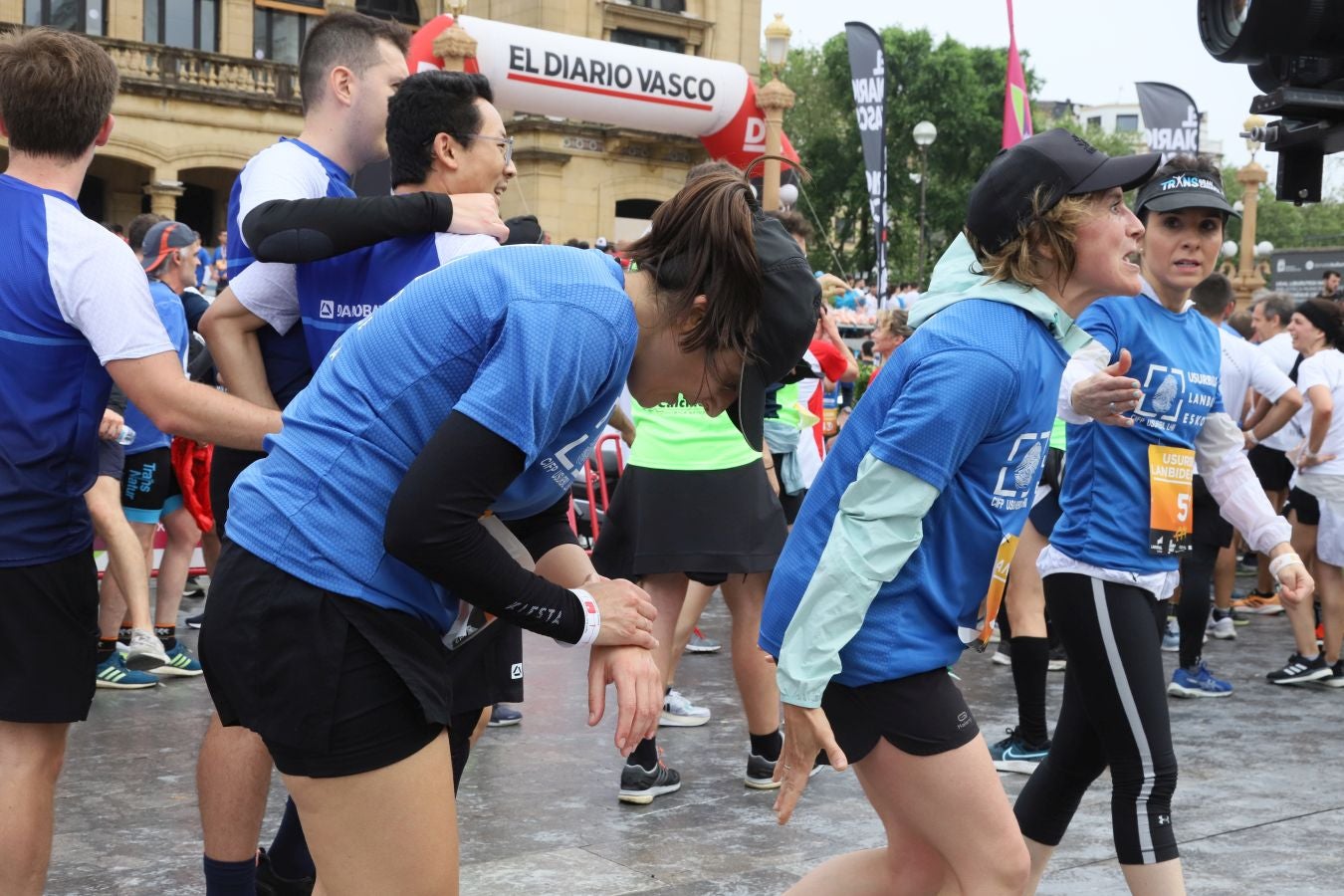 Llegada a meta de los participantes en la Carrera de Empresas 2023