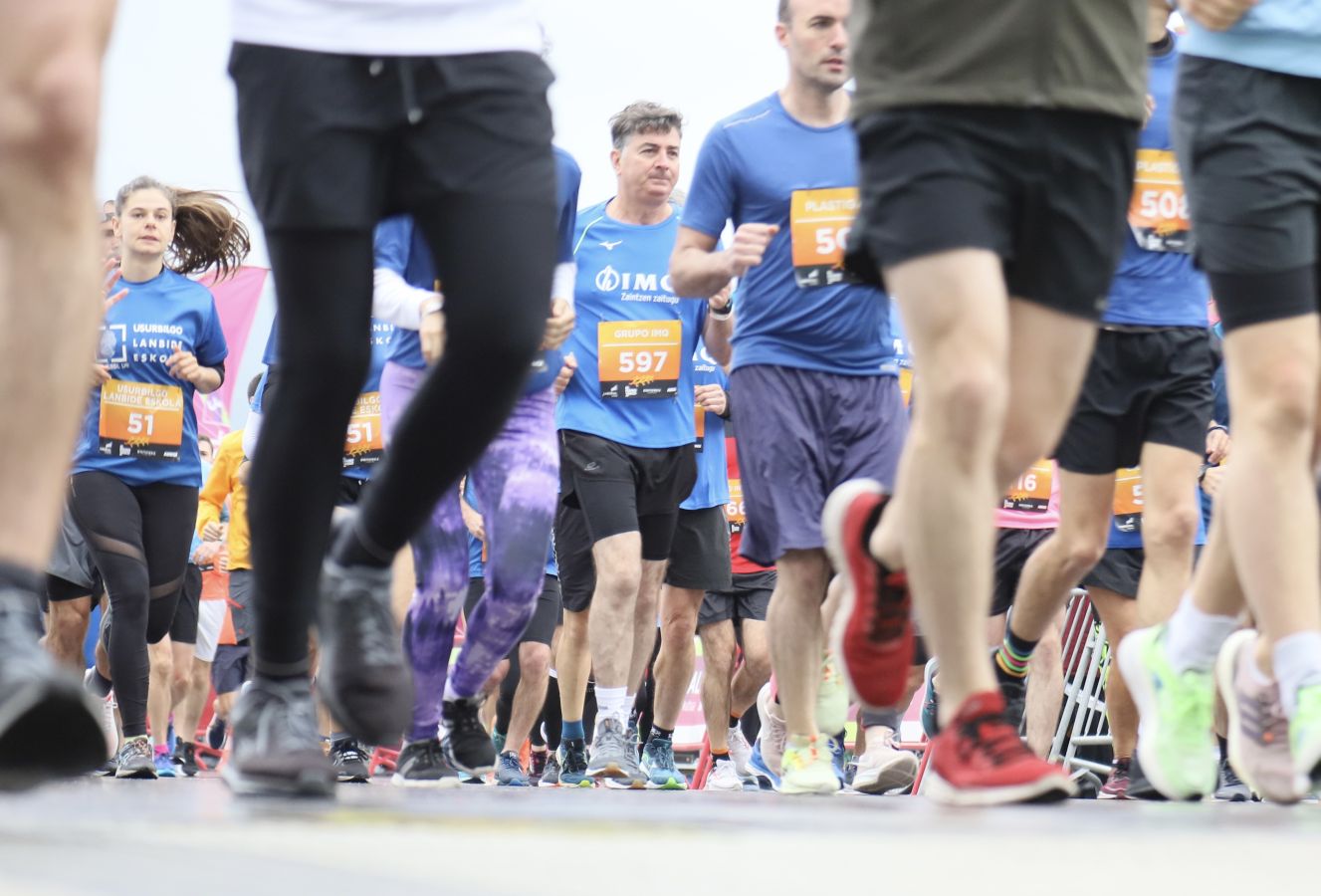 Gran ambiente en la Carrera de Empresas de Donostia