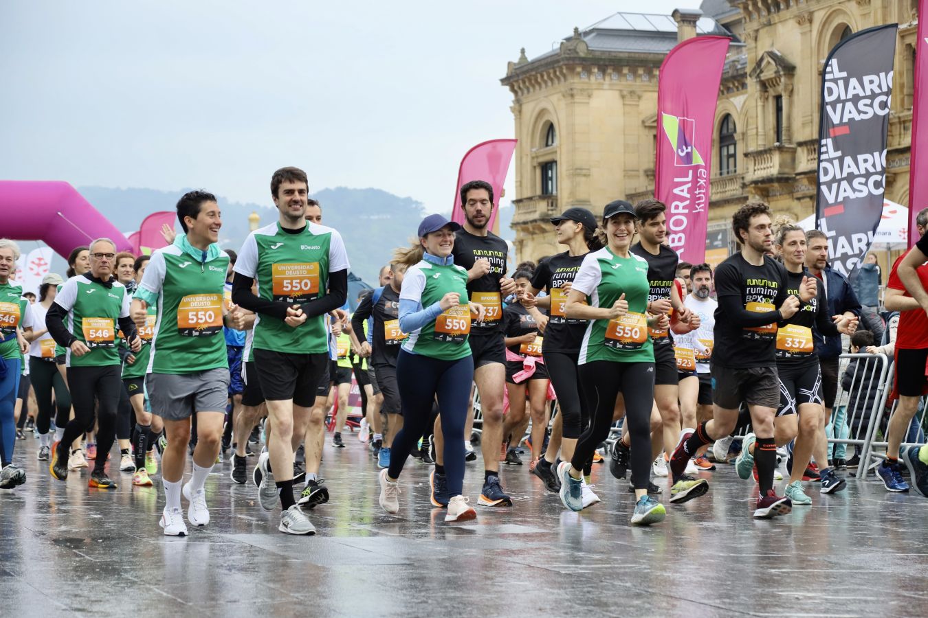 Gran ambiente en la Carrera de Empresas de Donostia