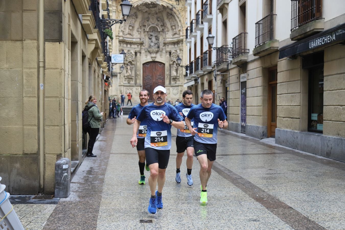 Los corredores, a su paso por la Parte Vieja