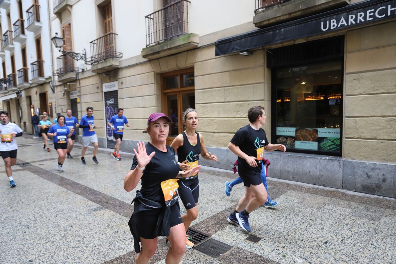 Los corredores, a su paso por la Parte Vieja