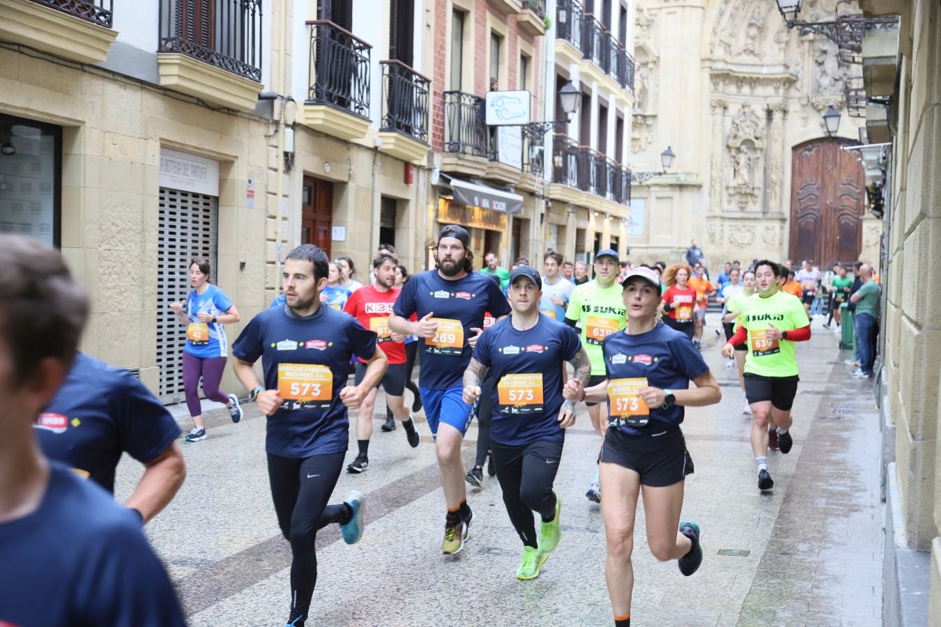 Los corredores, a su paso por la Parte Vieja