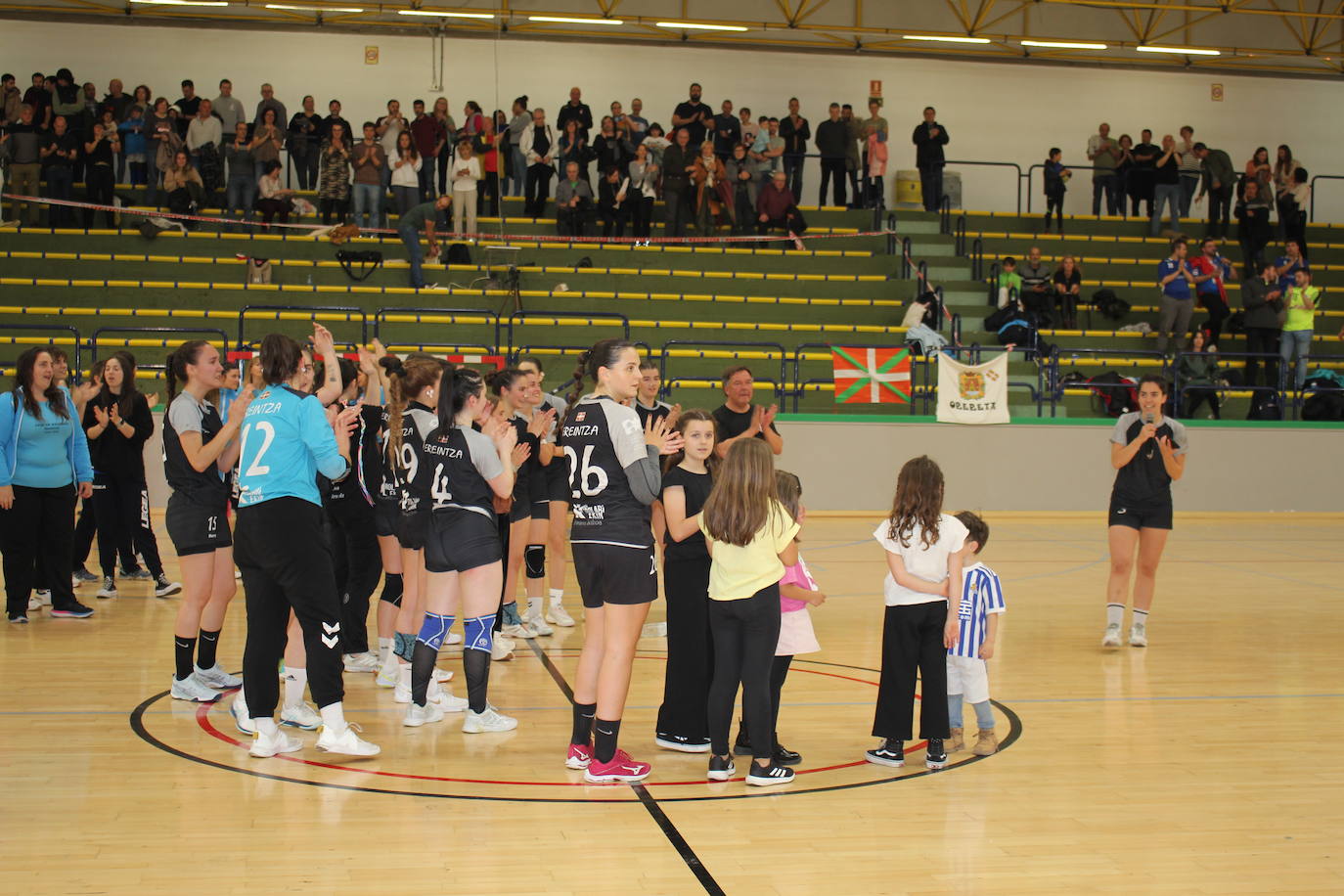 Fiesta en Errenteria con el ascenso del Ereintza