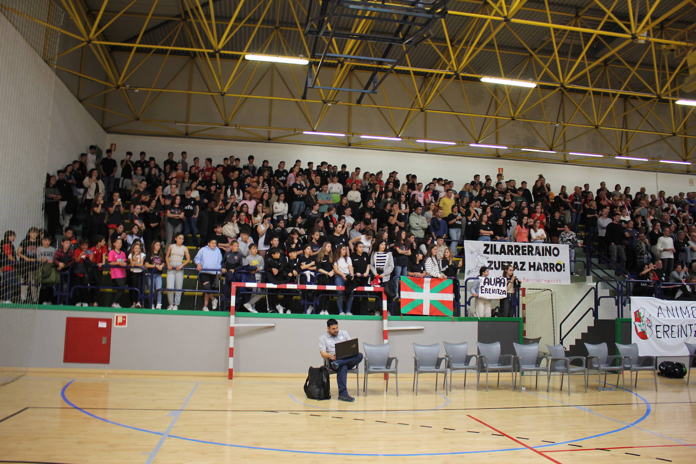 Fiesta en Errenteria con el ascenso del Ereintza