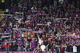 Como el pasado domingo en El Sardinero, la afición del Eibar arropará de nuevo a los jugadores este sábado en Ipurua.