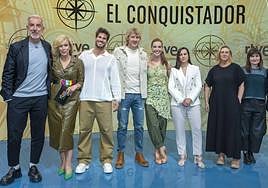 Patxi Alonso, María Eizaguirre, Cesc Escolá, Julian Iantzi, Raquel Sánchez Silva y responsables de RTVE.