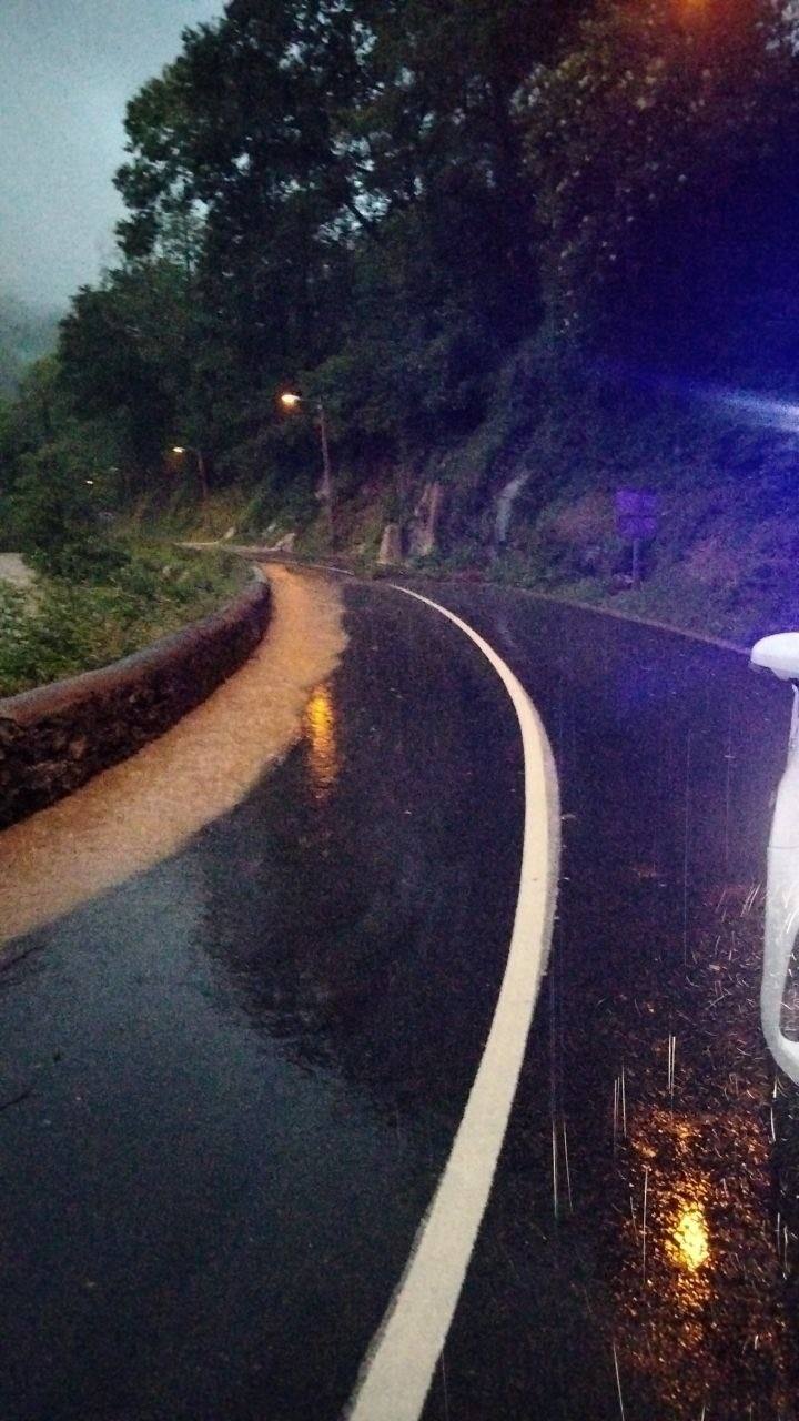 Cerrada la GI-3410 entre Hernani y Goizueta por un desprendimiento