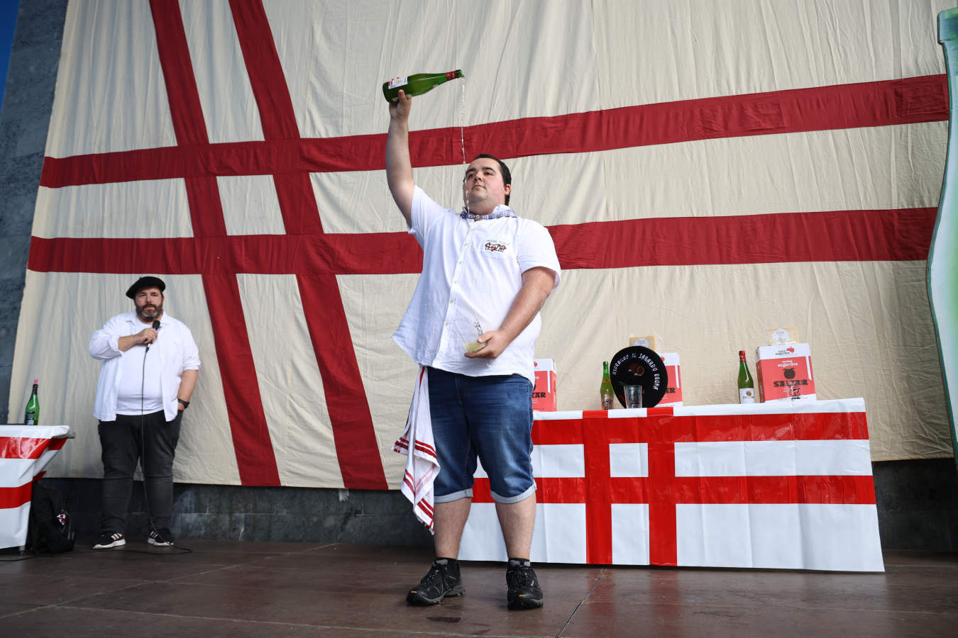 La sidra, protagonista en Usurbil