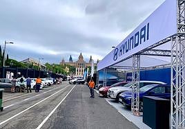 Aspecto exterior de la zona de coches de prueba en el salon.