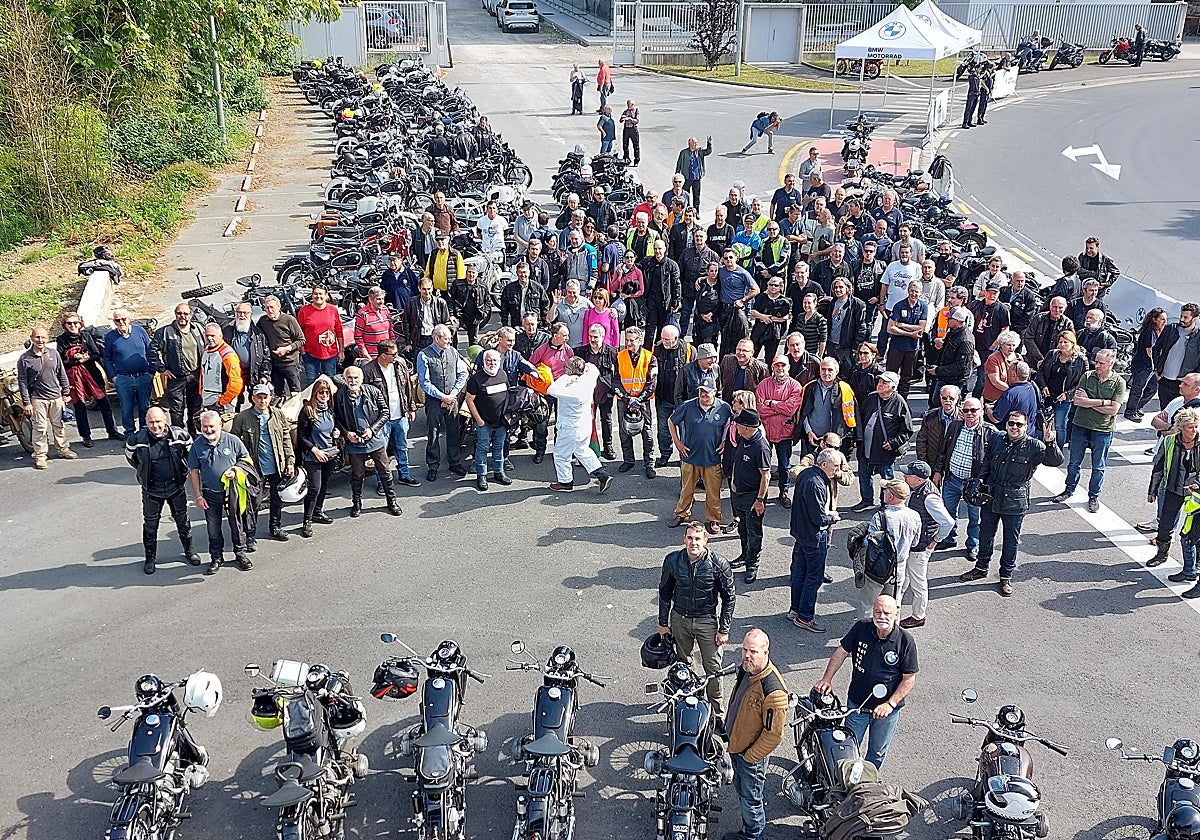Espectacular encuentro de motos BMW en Astigarraga
