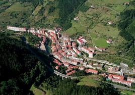 Vista aérea del entramado urbano de Soraluze.