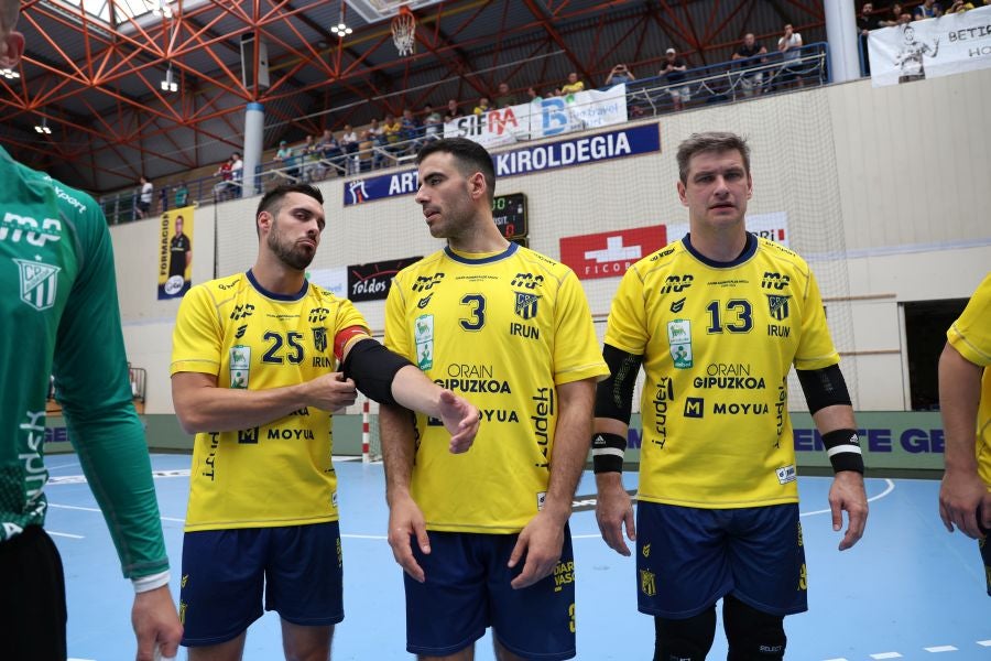 El partido del Bidasoa y las despedidas, en imágenes