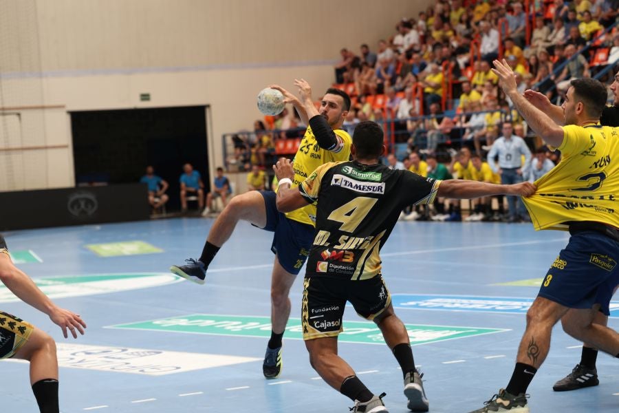 El partido del Bidasoa y las despedidas, en imágenes