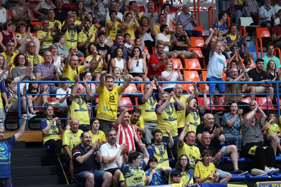 El partido del Bidasoa y las despedidas, en imágenes