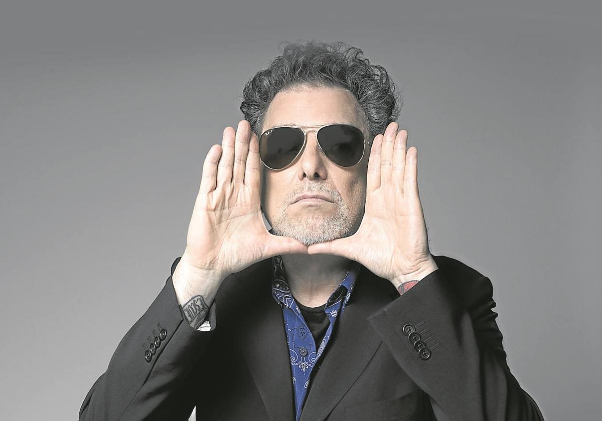 El cantautor y músico Andrés Calamaro, en una imagen promocional.